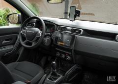 Interieur_dacia-duster-dci115-4x4-il-etait-une-fois-dans-l-oued_3
                                                        width=